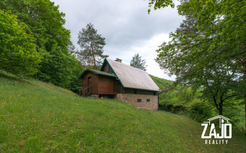 REZERVOVANÉ Chata s krásnym výhľadom na samote – Trenčianske Teplice / NA PREDAJ