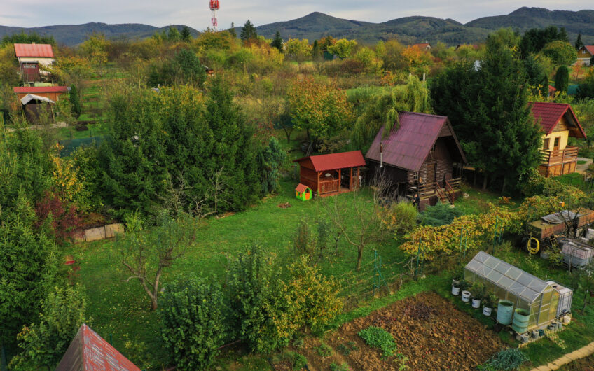 NA PREDAJ | CHATKA S VEĽKOU ZÁHRADOU 487m2 – Trenčín